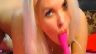 Hot and Horny White Haired Babe Showing Off on Cam