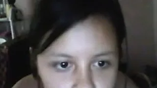 Cute Cam Girl Fingers Her Pussy