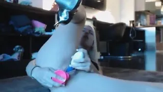 Webcam Girl Fucks Her Ass In High Heels