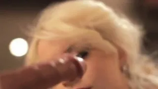 Beauty Blows A Blowjob