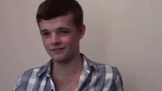 Twink amateur jizzes pov