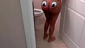 Jayla Foxx drew a smiley on her huge ass and gets cum glazed