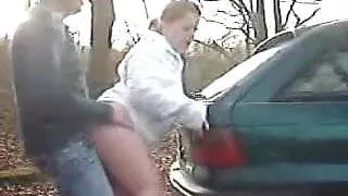 Amateur couple fuck outside!