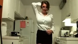 Sexy teen blonde big-tits strip on cam