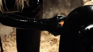 Amateur lalin girl toying her holes