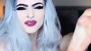 Hot amateur webcam teen masturbates for their fans