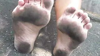 Dirty Feet 