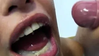 Amateur MILF blowjob cumshot