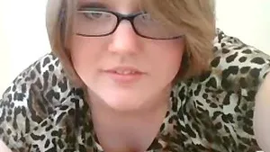 sexy babe strips off her underwear then masturbates and fucked her shaved pussy