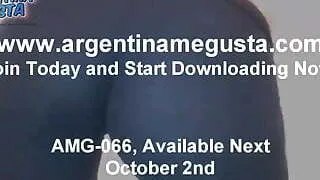 Round Ass! Black leggins! Nice Cameltoe! Nice Tits