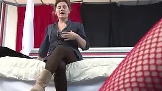 Cutie reveals her glorious body