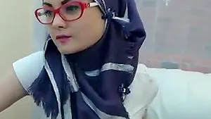 Super skinny girl teases and masturbates on livecam