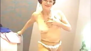 Amateur Granny Teases on Webcam 