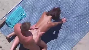 Norway babe fucks on the beach with a new guy