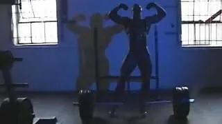 striptease bodibildershi