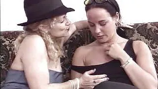 German granny likes to be fucked