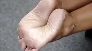 Claudia's Foot Show 2