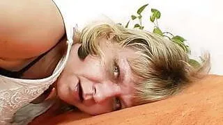 Granny woman Filipa moans like crazy when masturbates