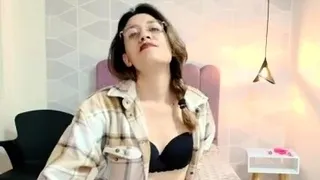 Amateur Webcam Teen Masturbates And Teases