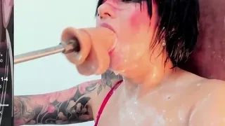 Cute amateur webcam teen girl toying pussy on webcam