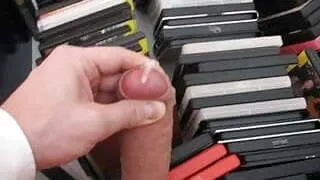 in der Videothek fast erwischt ...