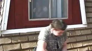 Mistress bounds and whips slave