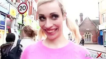 Wonky Chessie Kay Public Pissing - FreePublicPorn.com