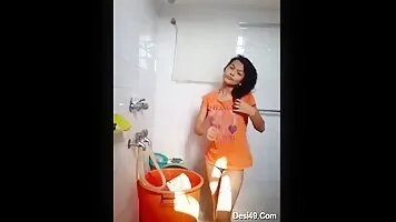 Pretty Girl Desi Takes Nude Selfies For Lover