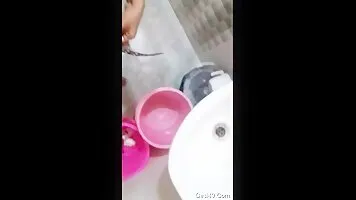 Horny Indian Girl Records Her Nude Video And Jerks Off