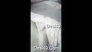 Horny Desi Girl Takes Her Finger Selfies