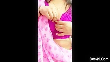 Exclusive Sexy Bhabha gets naked and shows her tits