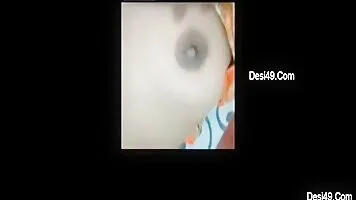 Exclusive Desi Girl Showing Her Boobs And Pussy Video Call