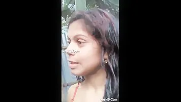 Country Girl Desi Shows Her Wet Pussy