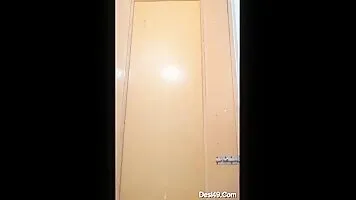 Cute Girl Desi Records Her Bathing Video