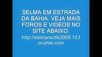 Latinas girl scat in the field