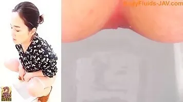 Cute japanese girl poop in the toilet