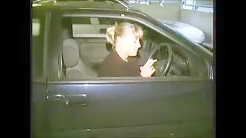 Chick pissing right from the car