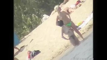 Sexy amateur hidden beach cam video