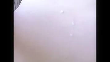 Milky mom with stunning body plays on cam