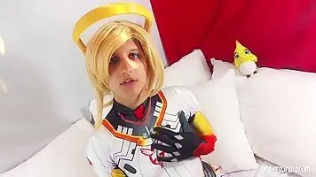 Mercy From Overwatch Cosplay Girl Masturbating And Squirting